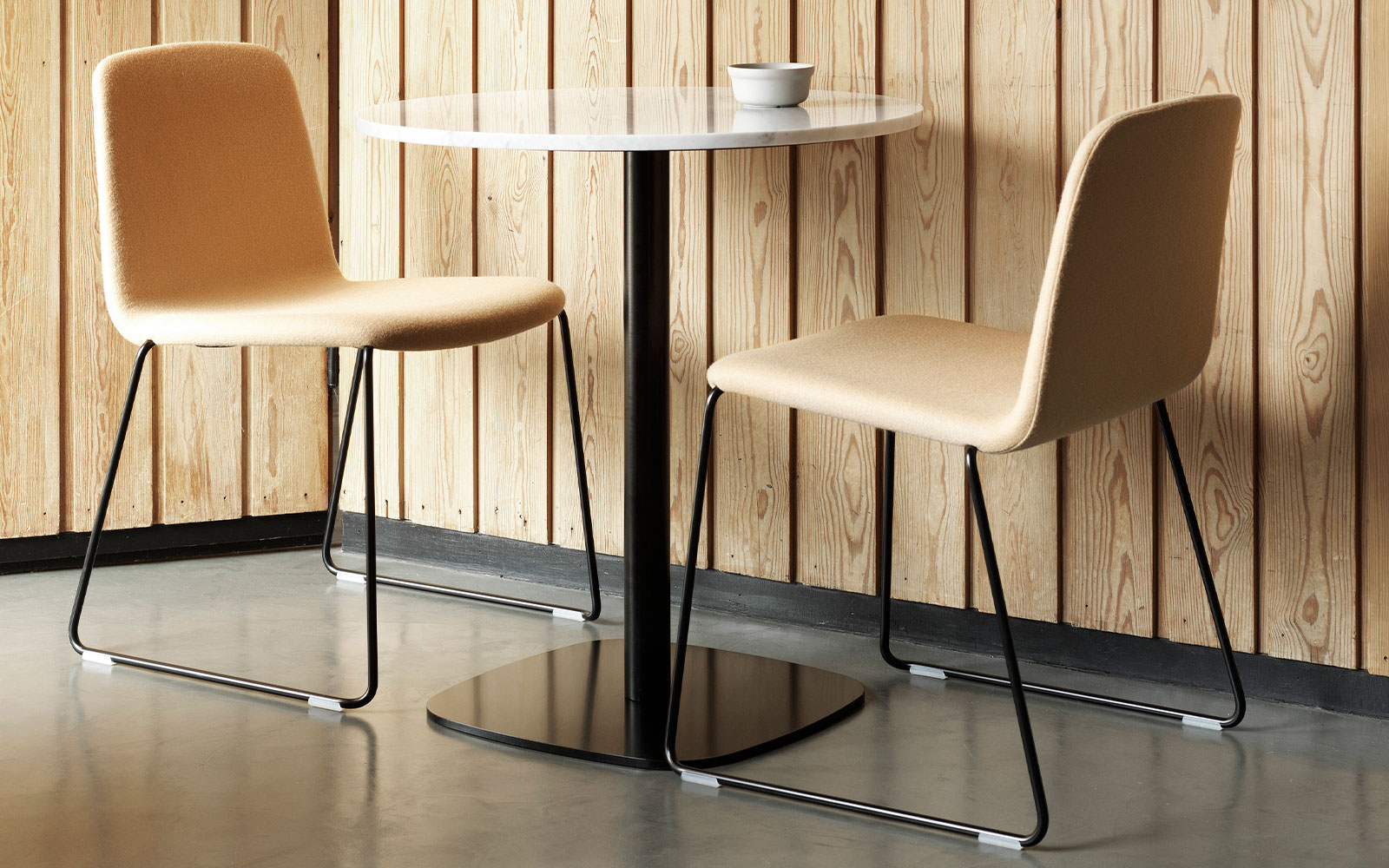 Normann Copenhagen - Form eettafel - Afbeelding 3